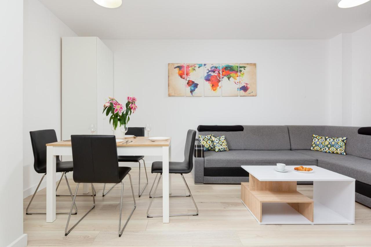 City Center Apartments Hoza By Noclegi Renters Warszawa Exteriör bild