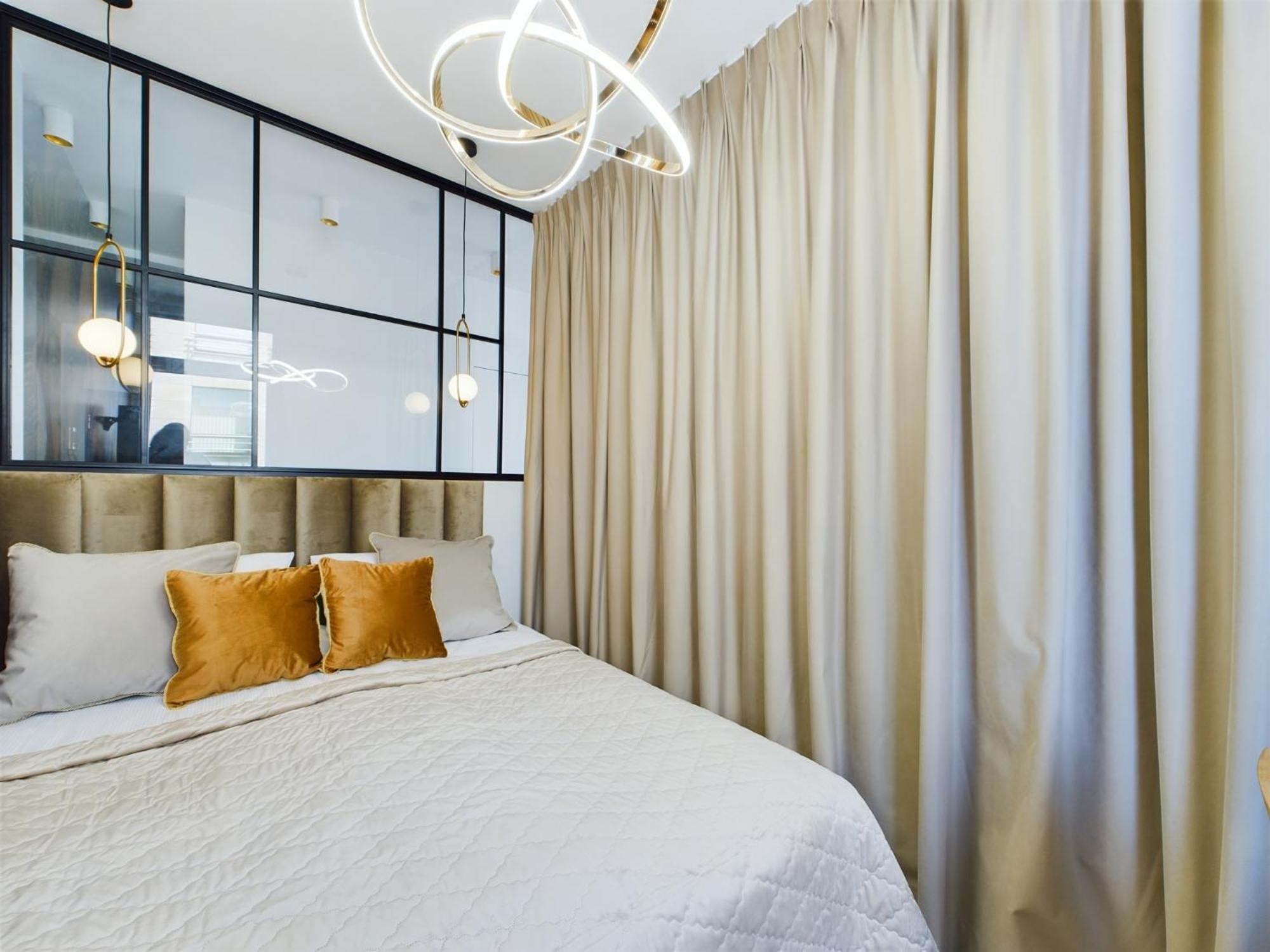 City Center Apartments Hoza By Noclegi Renters Warszawa Exteriör bild
