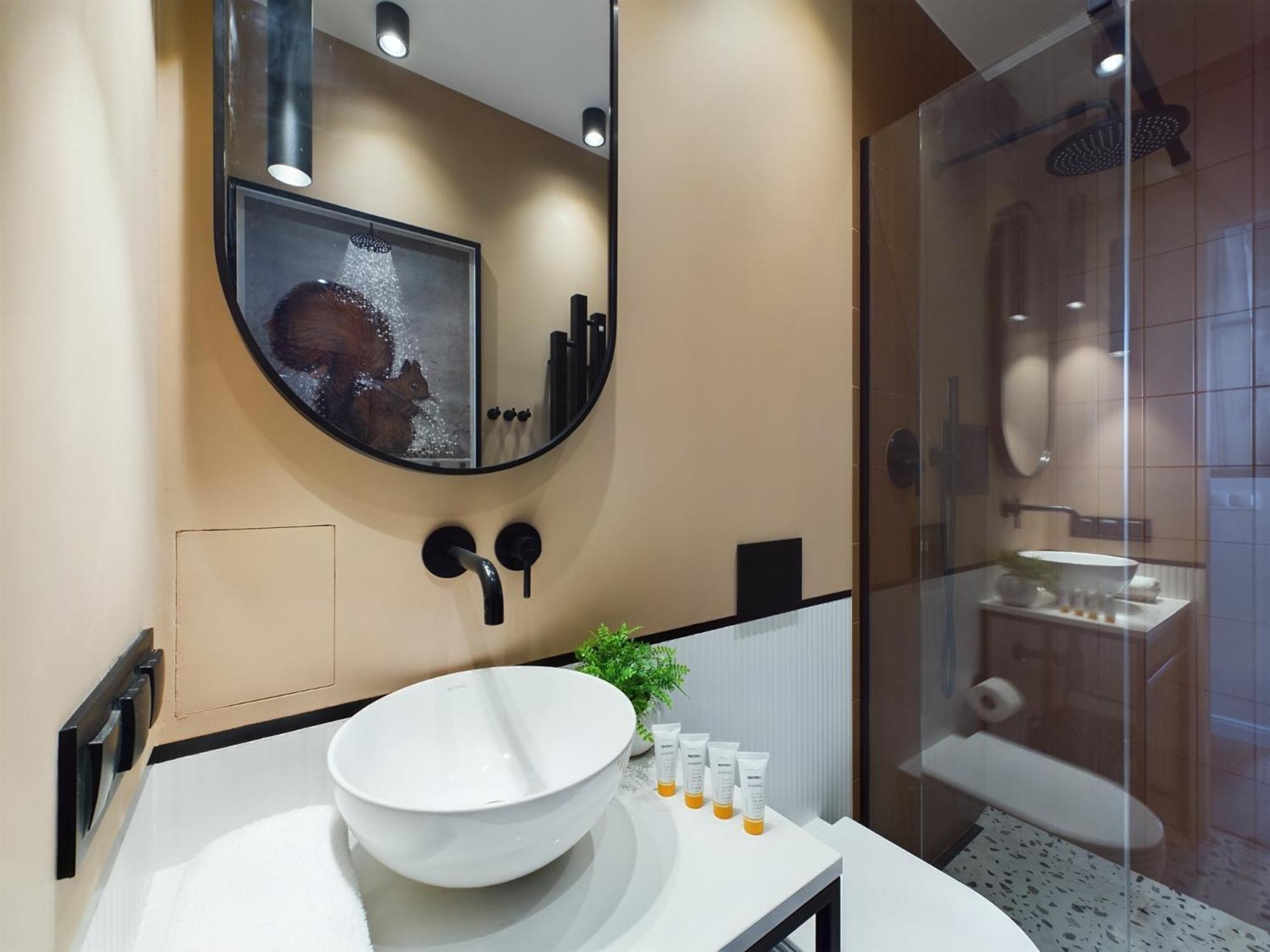 City Center Apartments Hoza By Noclegi Renters Warszawa Exteriör bild